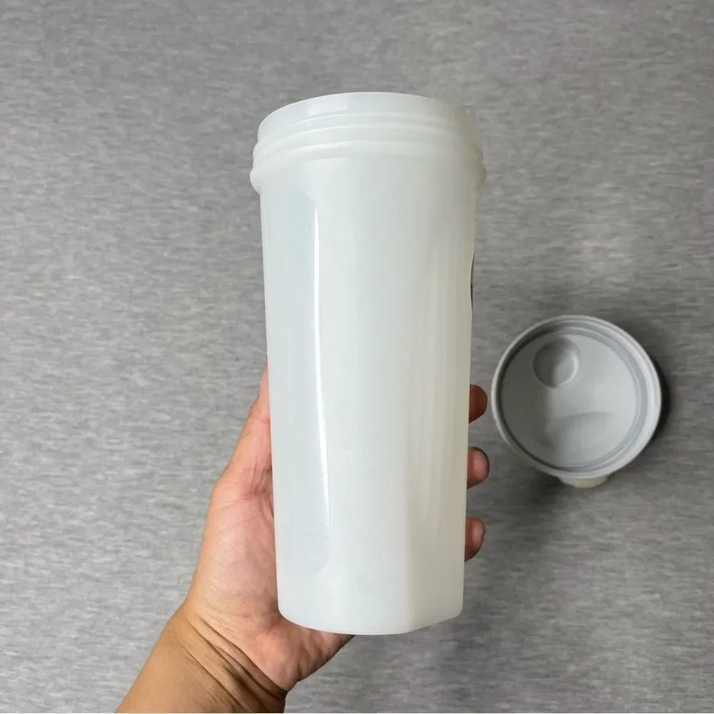 BlenderBottle Classic V2 28 Oz Shaker Bottle